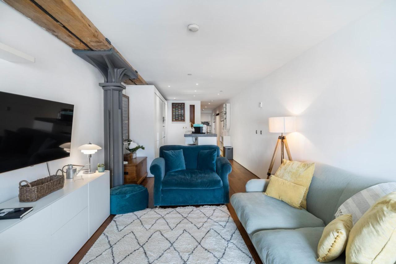 Luxury 2 Bed Apartment In Historic Royal William Yard Plymouth Exterior photo
